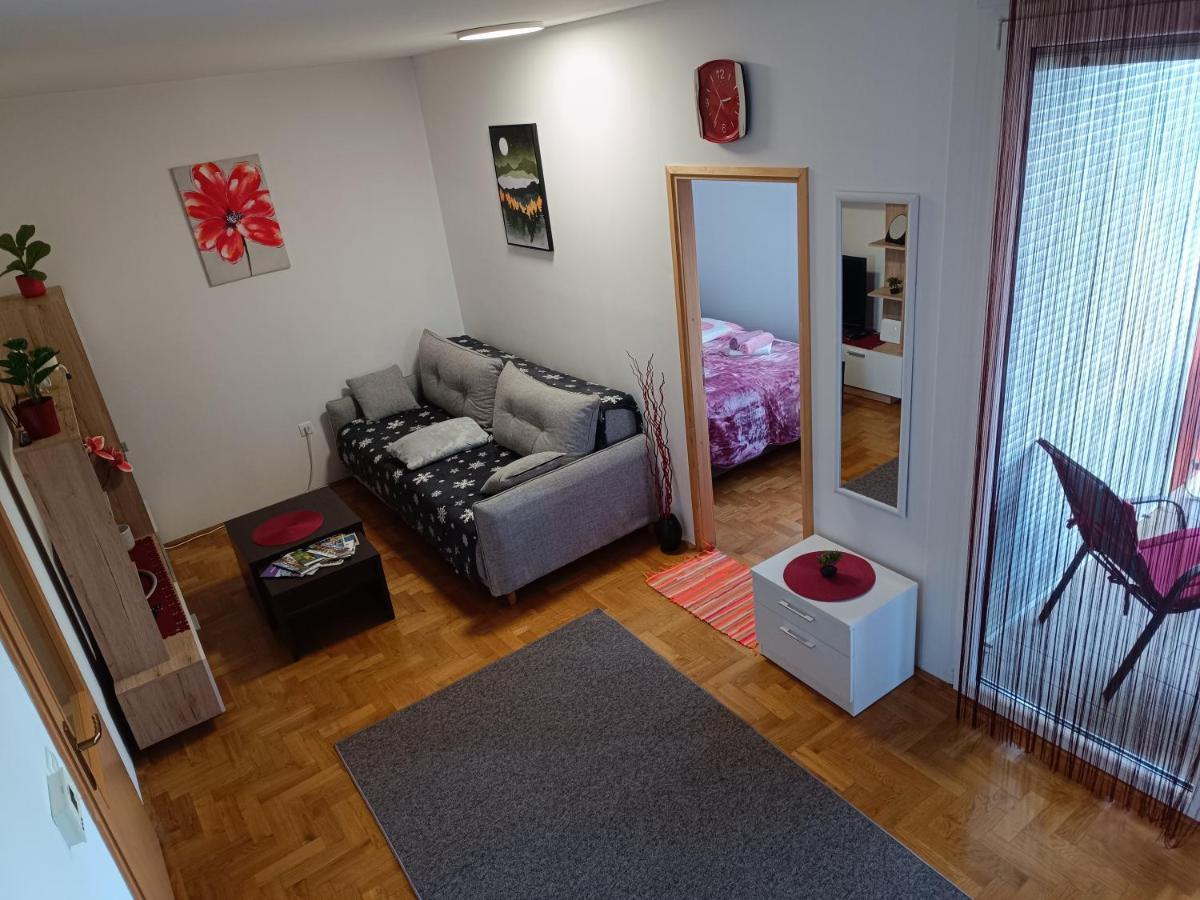 Apartman Ante Gospić Eksteriør bilde